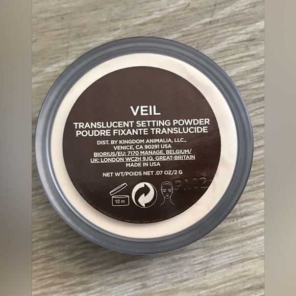 HOURGLASS NEW Veil Translucent Setting Powder - Picture 2 of 8